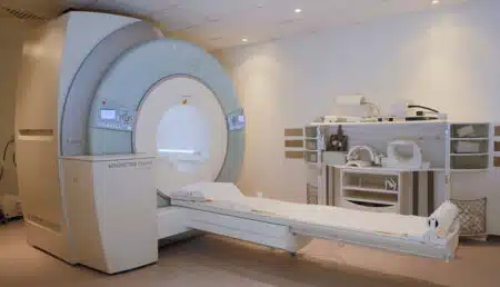 بیمارستان بین المللی قائم MRI